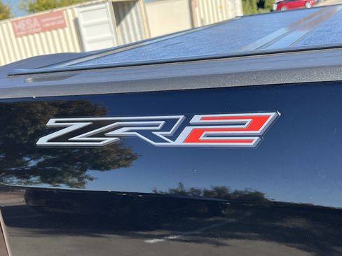 Used 2022 Chevrolet Colorado ZR2 image 13