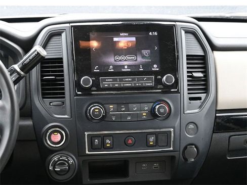 Used 2022 Nissan Titan SV w/ Accessory Utility Package image 6