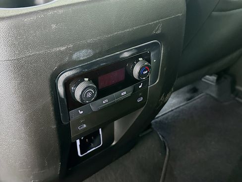 Used 2025 Chevrolet Tahoe Premier image 27