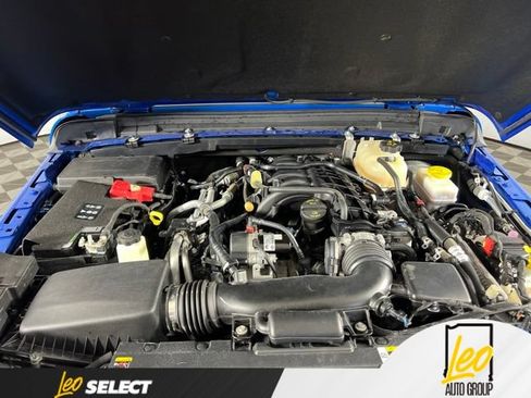 Used 2022 Jeep Wrangler Unlimited Sport AWD/4WD image 4