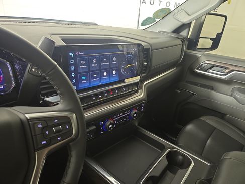Used 2025 Chevrolet Silverado 2500 LTZ w/ LTZ Plus Package AWD/4WD image 25