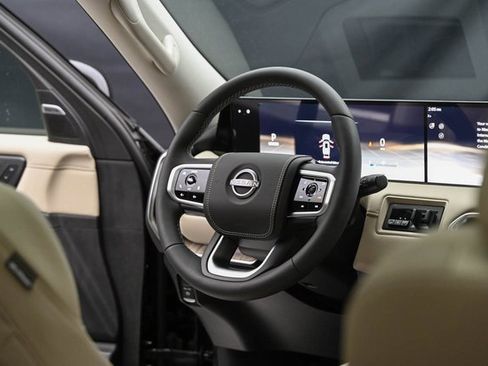 New 2025 Nissan Armada Platinum Reserve image 14