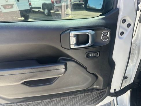 Used 2022 Jeep Wrangler Unlimited Sport AWD/4WD image 23