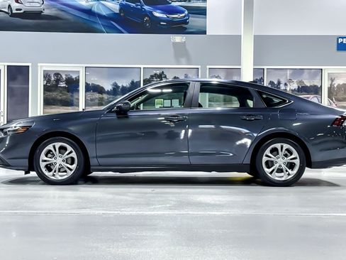 Used 2023 Honda Accord LX image 2