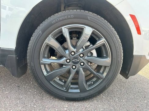 Used 2022 Chevrolet Equinox RS w/ LPO, Floor Liner Package AWD/4WD image 40