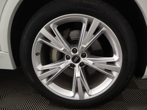 Used 2022 Audi Q8 Premium Plus image 34