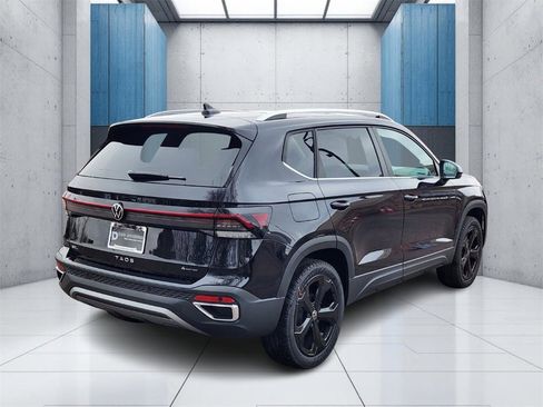 New 2026 Volkswagen Taos SEL image 28