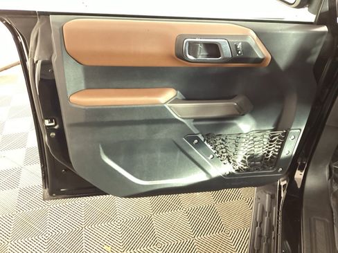 Used 2021 Ford Bronco Outer Banks image 17