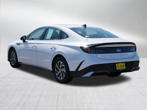 Certified 2026 Hyundai Sonata Blue FWD image 5