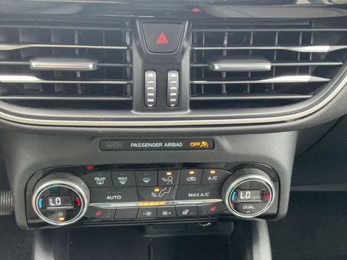 Used 2021 Ford Escape SE w/ Convenience Package image 20