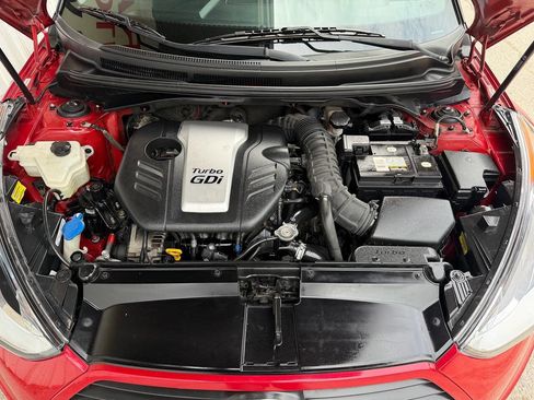 Used 2015 Hyundai Veloster Turbo w/ Option Group 04 FWD image 32