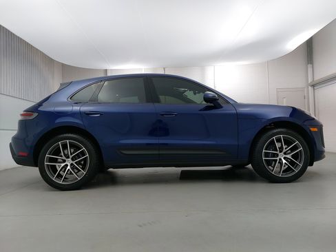 Used 2024 Porsche Macan image 8