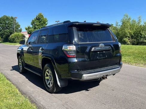 Used 2016 Toyota 4Runner Trail Premium AWD/4WD image 7