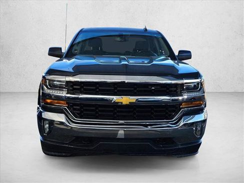 Used 2018 Chevrolet Silverado 1500 LT w/ All Star Edition image 2
