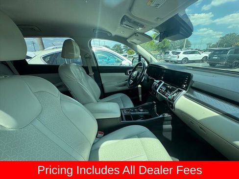 Used 2023 Kia Sorento EX AWD/4WD image 3
