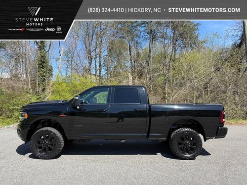 Used 2024 RAM 2500 Laramie w/ Night Edition AWD/4WD image 1