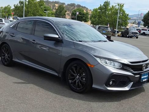 Used 2017 Honda Civic EX image 2