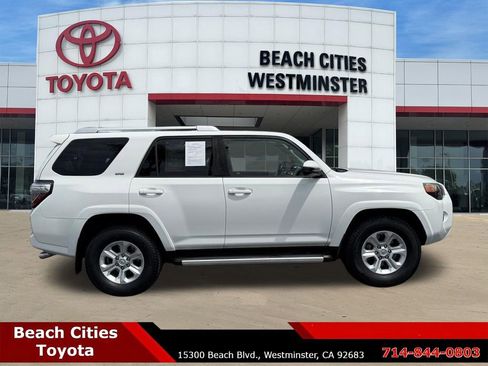 Used 2014 Toyota 4Runner SR5 RWD image 13