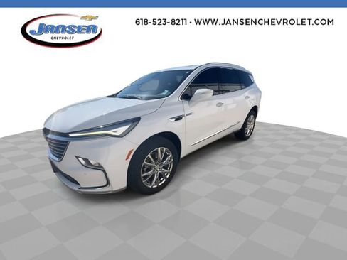 Used 2023 Buick Enclave Essence w/ Experience Buick Package FWD image 4