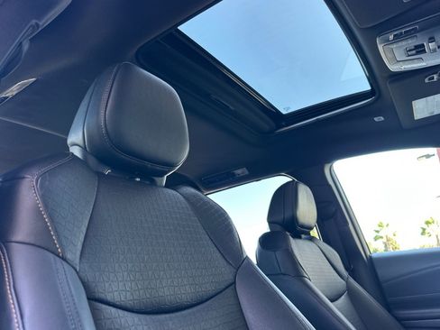 Certified 2025 Toyota Sienna XLE Woodland Edition AWD/4WD image 17