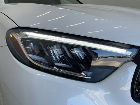 Certified 2025 Mercedes-Benz GLC 300 4MATIC image 33