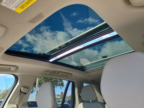 Used 2023 Volvo XC90 T8 Core image 23