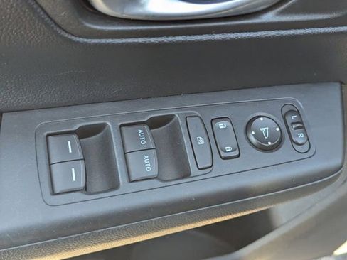 Used 2023 Honda CR-V EX image 24