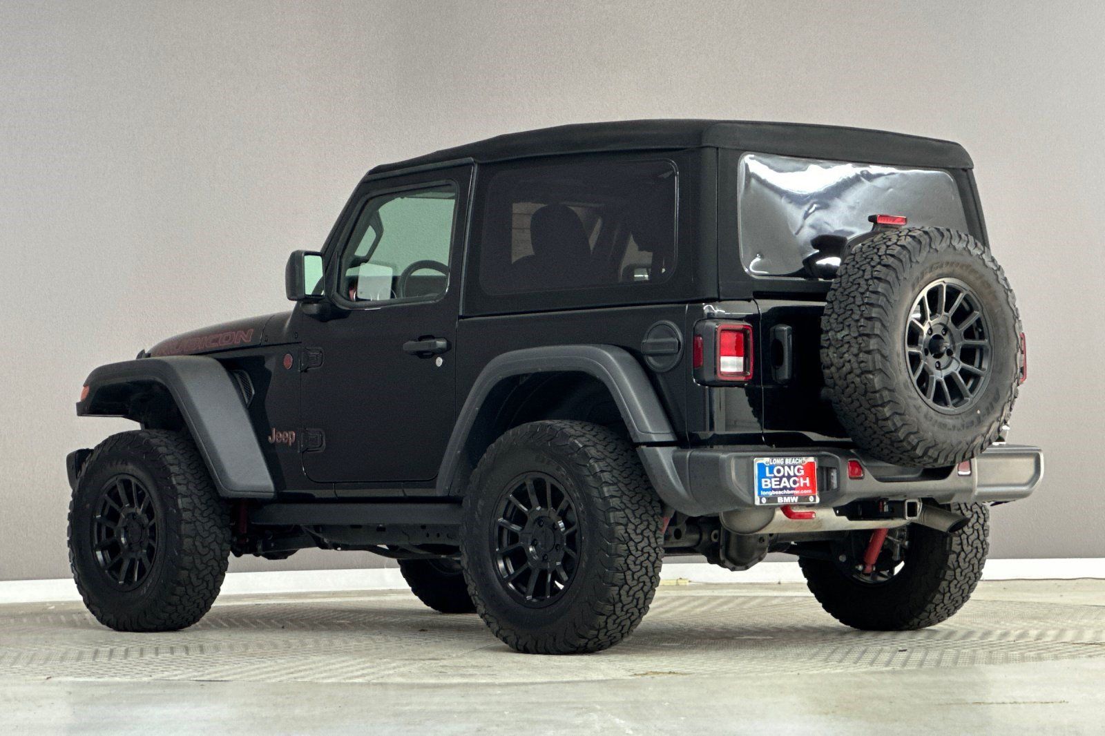 Used 2023 Jeep Wrangler Rubicon w/ Cold Weather Group AWD/4WD image 3