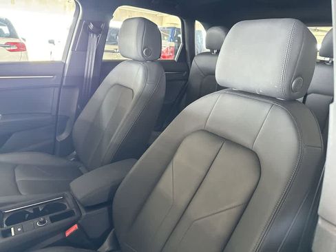 Used 2025 Audi Q3 2.0T Premium w/ Convenience Package AWD/4WD image 13