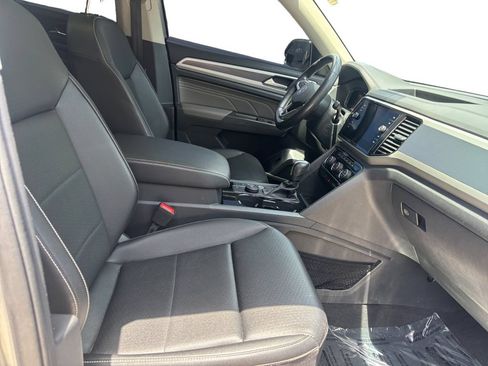 Used 2023 Volkswagen Atlas SEL R-Line AWD/4WD image 16