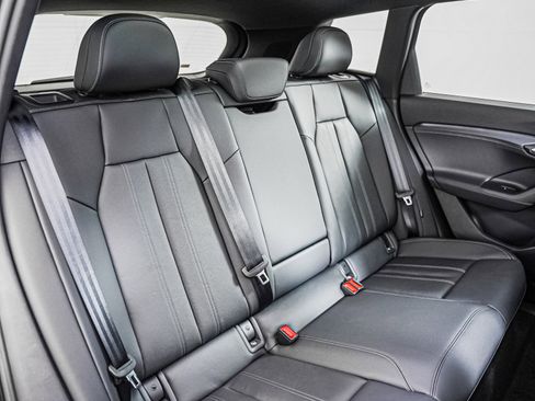 New 2027 Audi Q6 e-tron Premium Plus AWD/4WD image 13