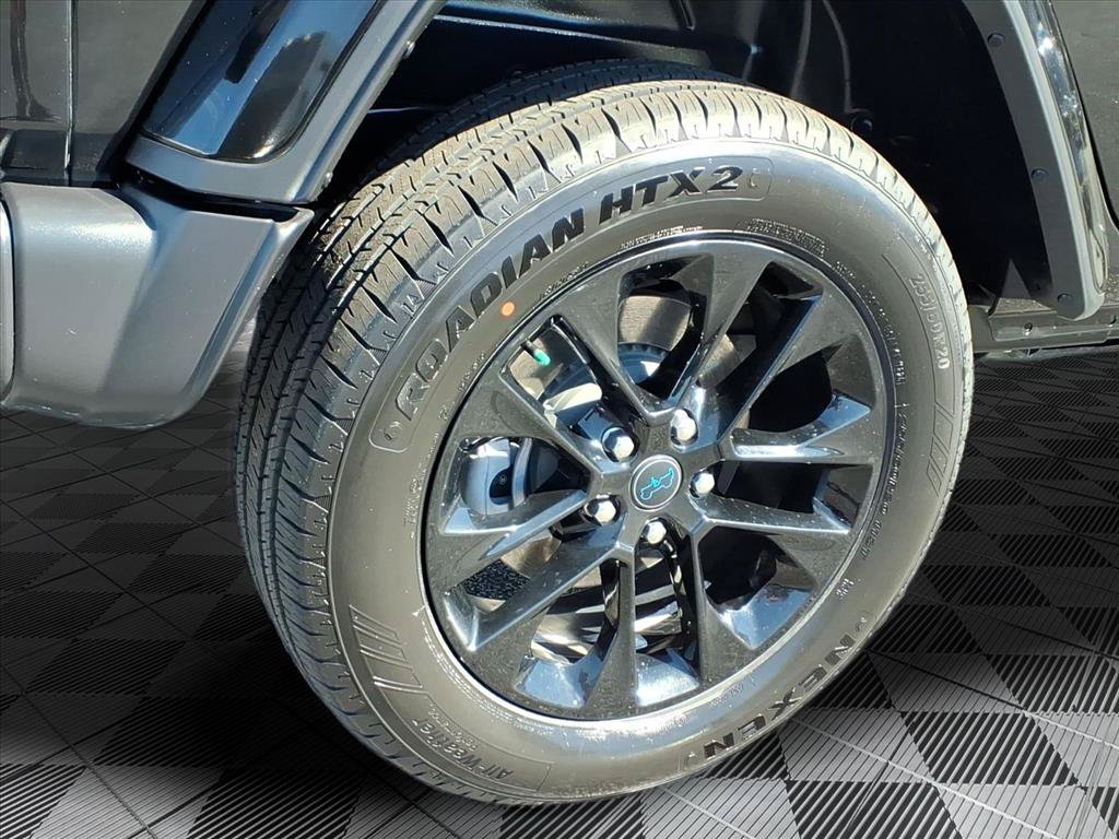 Certified 2024 Jeep Wrangler Unlimited Sahara AWD/4WD image 31
