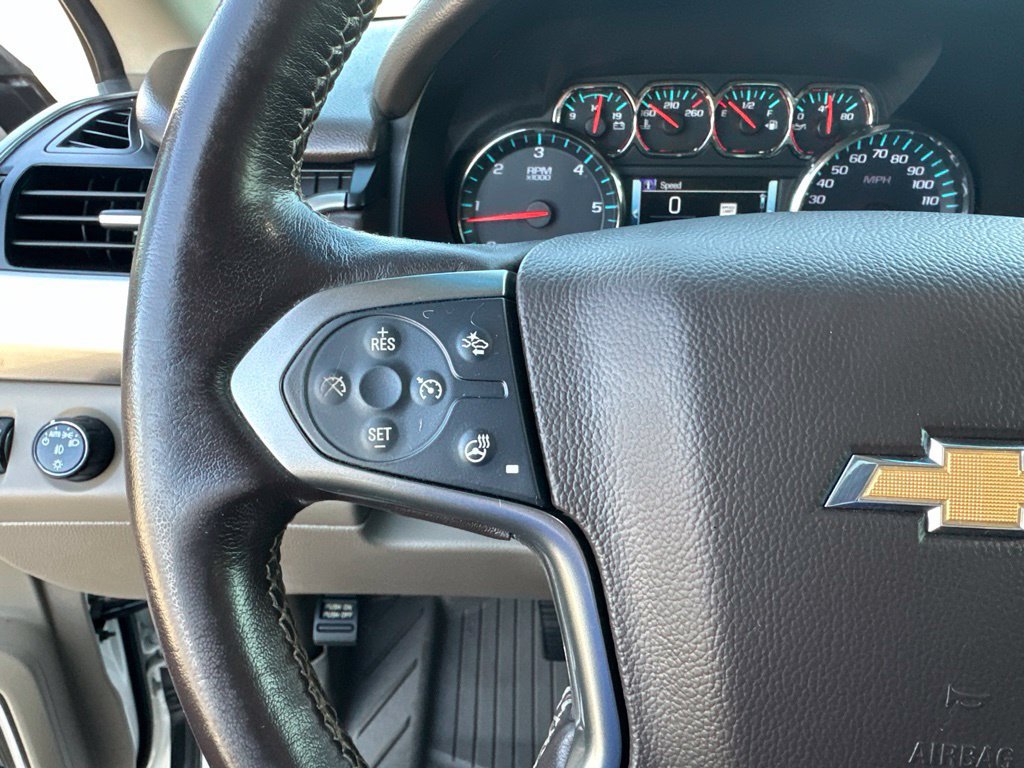 Used 2019 Chevrolet Suburban Premier AWD/4WD image 12