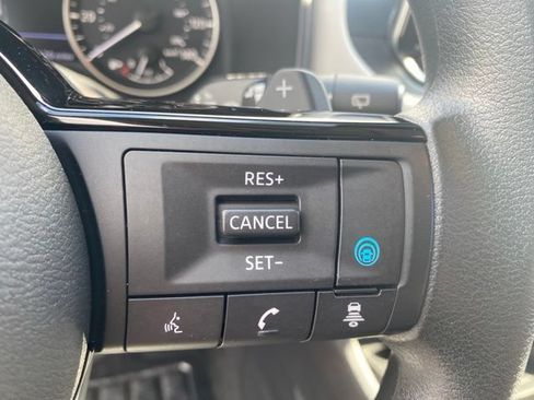 Used 2023 Nissan Rogue SV AWD/4WD image 20