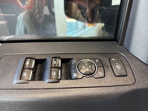 Used 2022 Ford F250 Lariat w/ Tremor Off-Road Package image 23