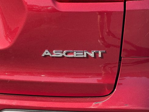 Used 2025 Subaru Ascent Premium AWD/4WD image 31