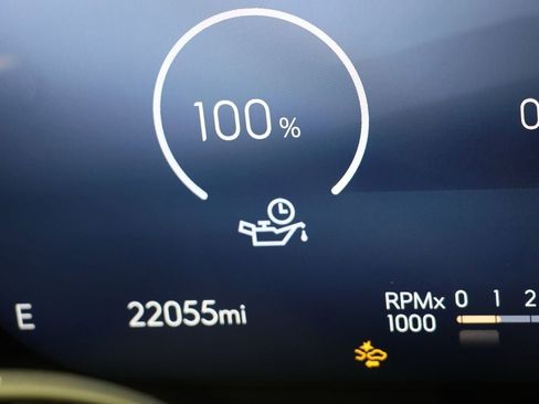 Used 2025 Buick Enclave Preferred image 17