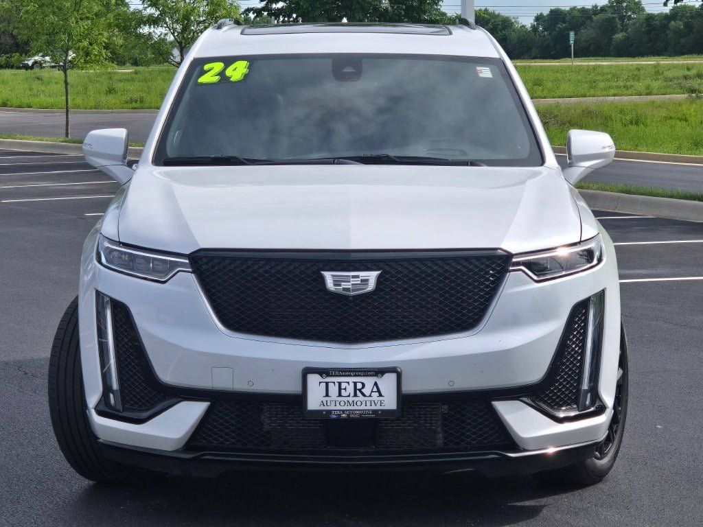 Used 2024 Cadillac XT6 Sport w/ LPO, Onyx Lite Package AWD/4WD image 3