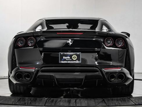 Used 2022 Ferrari 812 GTS RWD image 16
