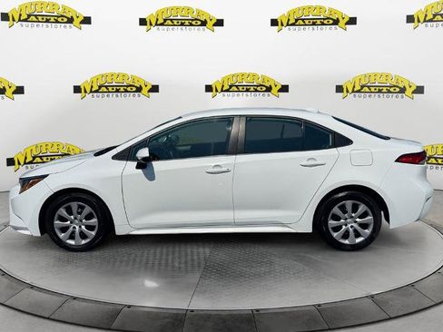 Used 2024 Toyota Corolla LE FWD image 2
