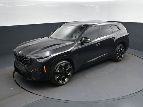Certified 2023 BMW XM AWD/4WD image 1