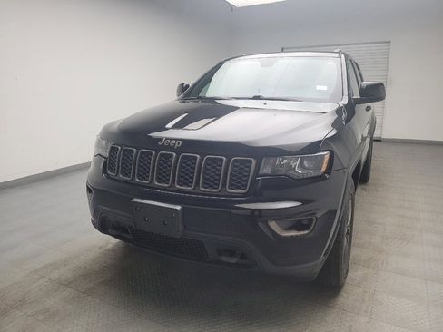Used 2017 Jeep Grand Cherokee Laredo AWD/4WD image 15