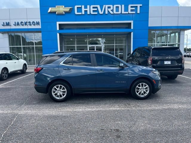 Used 2024 Chevrolet Equinox LT FWD image 2