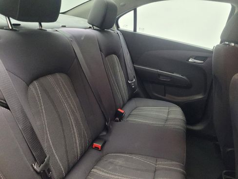 Used 2014 Chevrolet Sonic LT image 19