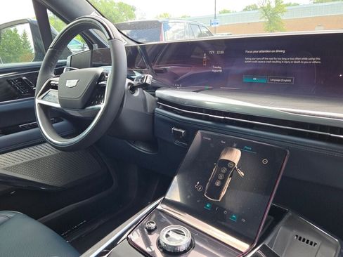 New 2026 Cadillac Escalade IQ Sport 2 w/ LPO, ONYX Package image 9