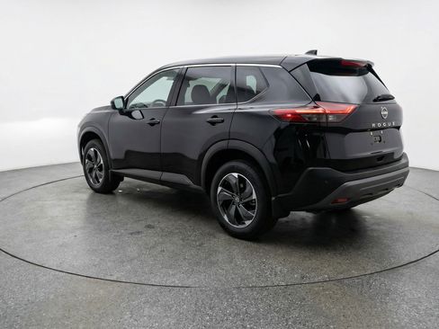 Used 2025 Nissan Rogue SV image 6
