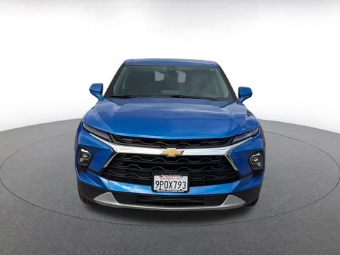 Used 2025 Chevrolet Blazer LT image 4
