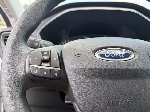 Used 2022 Ford Escape S FWD image 9