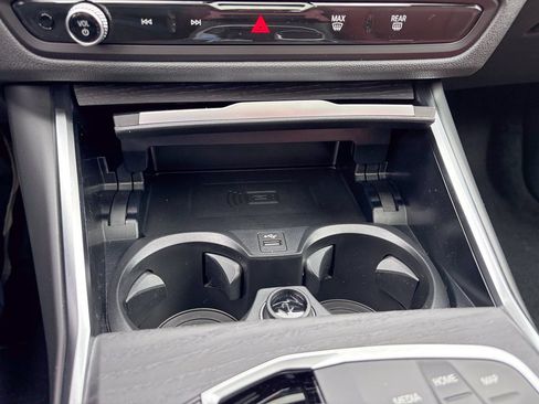 Used 2026 BMW i4 eDrive40 w/ Premium Package RWD image 24