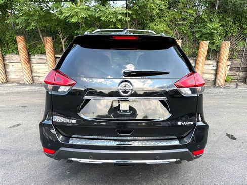 Used 2020 Nissan Rogue SV image 10